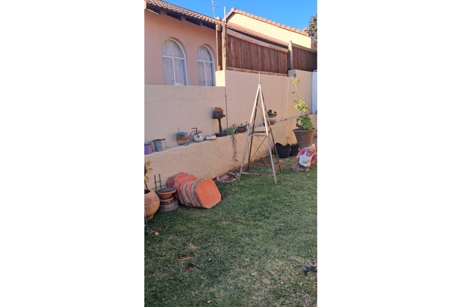 2 Bedroom Property for Sale in Heuwelsig Free State